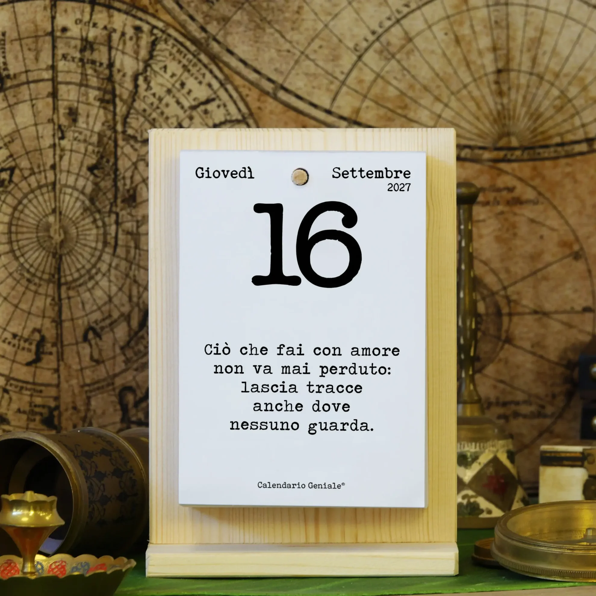 Calendario con mappa ed elementi zen